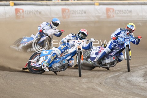  31.05.2015 RZESZOW <br />ZUZEL PGE SPEEDWAY EKSTRALIGA SEASON 2015 <br />MECZ PGE STAL RZESZOW - UNIA TARNOW <br />N/Z BIEG NR 2: KRYSTIAN REMPALA (NIEBIESKI), ERNEST KOZA (ZOLTY), ARTUR CZAJA (CZERWONY), DAMIAN DABROWSKI (BIALY) <br /> 