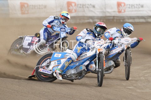  31.05.2015 RZESZOW <br />ZUZEL PGE SPEEDWAY EKSTRALIGA SEASON 2015 <br />MECZ PGE STAL RZESZOW - UNIA TARNOW <br />N/Z BIEG NR 2: KRYSTIAN REMPALA (NIEBIESKI), ERNEST KOZA (ZOLTY), ARTUR CZAJA (CZERWONY), DAMIAN DABROWSKI (BIALY) <br /> 