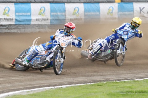  31.05.2015 RZESZOW <br />ZUZEL PGE SPEEDWAY EKSTRALIGA SEASON 2015 <br />MECZ PGE STAL RZESZOW - UNIA TARNOW <br />N/Z BIEG NR 4: MARTIN VACULIK (ZOLTY), PETER KILDEMAND (CZERWONY) <br /> 