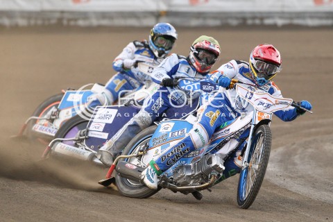  31.05.2015 RZESZOW <br />ZUZEL PGE SPEEDWAY EKSTRALIGA SEASON 2015 <br />MECZ PGE STAL RZESZOW - UNIA TARNOW <br />N/Z BIEG NR 6: LEON MADSEN (ZOLTY), PETER KILDEMAND (CZERWONY), ARTUR CZAJA (NIEBIESKI) <br /> 