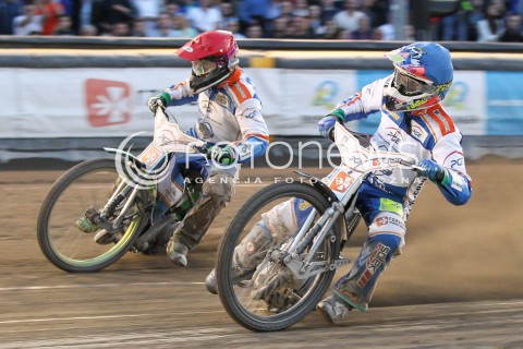  31.05.2015 RZESZOW <br />ZUZEL PGE SPEEDWAY EKSTRALIGA SEASON 2015 <br />MECZ PGE STAL RZESZOW - UNIA TARNOW <br />N/Z BIEG NR 9: KAROL BARAN (NIEBIESKI), PETER LJUNG (CZERWONY) <br /> 