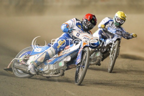  31.05.2015 RZESZOW <br />ZUZEL PGE SPEEDWAY EKSTRALIGA SEASON 2015 <br />MECZ PGE STAL RZESZOW - UNIA TARNOW <br />N/Z BIEG 15: GREG HANCOCK (CZERWONY), MARTIN VACULIK (ZOLTY)<br /> 