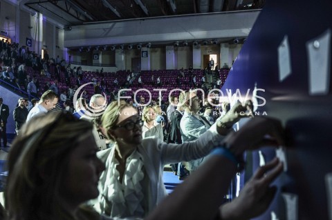  31.05.2015 WARSZAWA<br />KONGRES ZALOZYCIELSKI PARTII NOWOCZESNA PL<br />N/Z SCIANA Z POSTULATAMI<br /> 