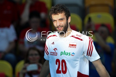  05.06.2015 CZESTOCHOWA<br />SIATKOWKA MEZCZYZN LIGA SWIATOWA 2015 <br />FIVB VOLLEYBALL WORLD LEAGUE 2015 <br />MECZ POLSKA - IRAN ( POLAND - IRAN ) <br />N/Z MATEUSZ MIKA SYLWETKA OSWIETLENIE<br /> 