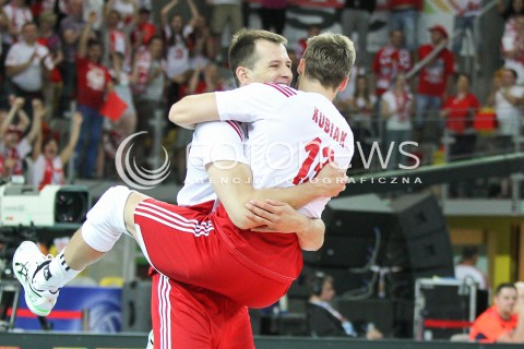  05.06.2015 CZESTOCHOWA<br />SIATKOWKA MEZCZYZN LIGA SWIATOWA 2015 <br />FIVB VOLLEYBALL WORLD LEAGUE 2015 <br />MECZ POLSKA - IRAN ( POLAND - IRAN ) <br />N/Z BARTOSZ KUREK MICHAL KUBIAK RADOSC EMOCJE <br /> 