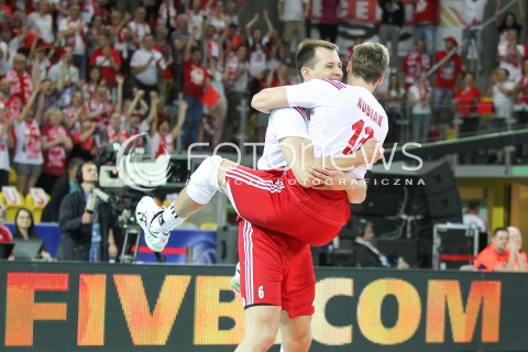  05.06.2015 CZESTOCHOWA<br />SIATKOWKA MEZCZYZN LIGA SWIATOWA 2015 <br />FIVB VOLLEYBALL WORLD LEAGUE 2015 <br />MECZ POLSKA - IRAN ( POLAND - IRAN ) <br />N/Z BARTOSZ KUREK MICHAL KUBIAK RADOSC EMOCJE <br /> 