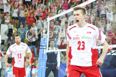  05.06.2015 CZESTOCHOWA<br />SIATKOWKA MEZCZYZN LIGA SWIATOWA 2015 <br />FIVB VOLLEYBALL WORLD LEAGUE 2015 <br />MECZ POLSKA - IRAN ( POLAND - IRAN ) <br />N/Z MATEUSZ BIENIEK SYLWETKA RADOSC EMOCJE <br /> 