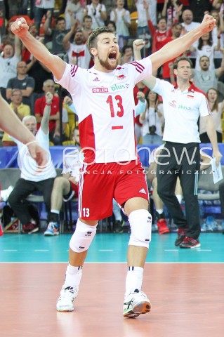  05.06.2015 CZESTOCHOWA<br />SIATKOWKA MEZCZYZN LIGA SWIATOWA 2015 <br />FIVB VOLLEYBALL WORLD LEAGUE 2015 <br />MECZ POLSKA - IRAN ( POLAND - IRAN ) <br />N/Z MICHAL KUBIAK SYLWETKA RADOSC EMOCJE <br /> 