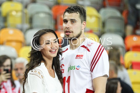  05.06.2015 CZESTOCHOWA<br />SIATKOWKA MEZCZYZN LIGA SWIATOWA 2015 <br />FIVB VOLLEYBALL WORLD LEAGUE 2015 <br />MECZ POLSKA - IRAN ( POLAND - IRAN ) <br />N/Z FABIAN DRZYZGA Z DZIEWCZYNA KOBIETA PARTNERKA<br /> 