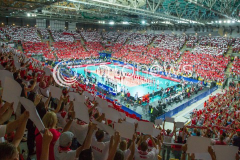  06.06.2015 CZESTOCHOWA<br />SIATKOWKA MEZCZYZN LIGA SWIATOWA 2015 <br />FIVB VOLLEYBALL WORLD LEAGUE 2015 <br />MECZ POLSKA - IRAN ( POLAND - IRAN ) <br />N/Z TRYBUNY KIBICE DOPING BIALO CZERWONE OPRAWA EMOCJE WIDOK HALA VIEW INSIDE PANORAMA<br /> 
