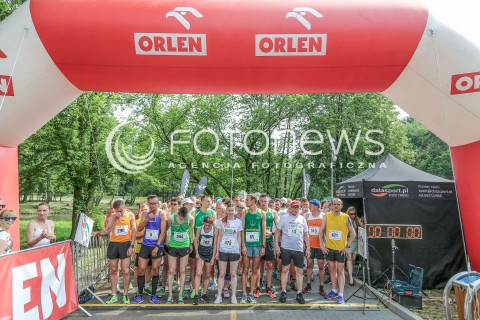  14.06.2015 KONSTANCIN JEZIORNA <br />I BIEG KONSTANCINSKI IM PIOTRA NUROWSKIEGO<br />N/Z ZAWODNICY MARATONU NA STARCIE<br /> 