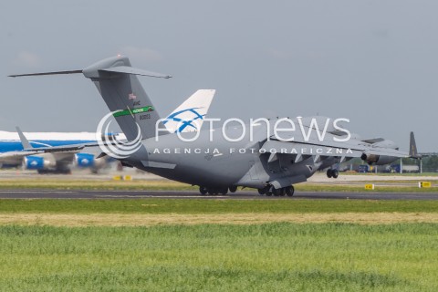  15.06.2015 LOTNISKO JASIONKA<br />SAMOLOT TRANSPORTOWY BOEING C-17 GLOBEMASTER SIL POWIETRZNYCH STANOW ZJEDNOCZONYCH PODCZAS STARTU Z LOTNISKA RZESZOW - JASIONKA. SAMOLOTEM PRZYLECIELI ZOLNIERZE I ZMIANY MISJI RESOLUTE SUPPORT Z AFGANISTANU.<br />N/Z SAMOLOT BOEING C17 GLOBEMASTER USAF<br /> 