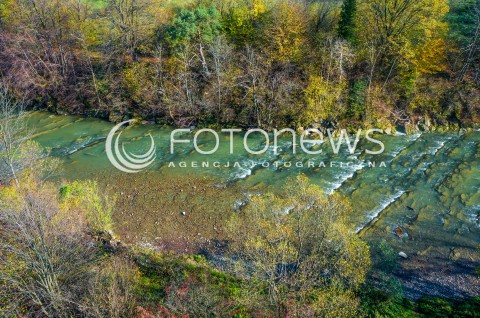  18.06.2015 TERKA<br />BIESZCZADY Z LOTU PTAKA<br />N/Z RZEKA SOLINKA<br /> 