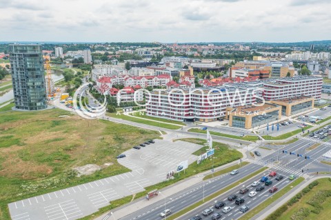  20.06.2015 RZESZOW<br />MIASTO RZESZOW Z LOTU PTAKA<br />N/Z APARTAMENTY ZAMKOWE (P), WIEZOWIEC CAPITAL TOWERS<br /> 