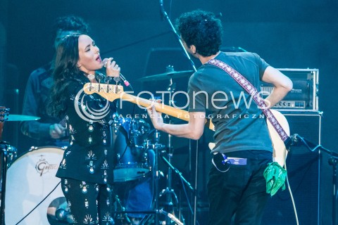  26.06.2015 RZESZOW<br />EUROPEJSKI STADION KULTURY NA STADIONIE MIEJSKIM W RZESZOWIE<br />EUROPEJSKI STADION KULTURY TO CZESC PROJEKTU WSCHOD KULTURY, KTORY LACZY TRZY MIASTA RZESZOW, LUBLIN I BIALYSTOK<br />N/Z KASIA KOWALSKA I ZESPOL THE BAMBIR (ARMENIA)<br /> 