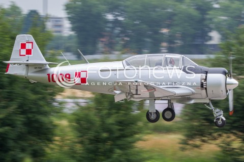  27.06.2015 KRAKOW<br />XI MALOPOLSKI PIKNIK LOTNICZY W KRAKOWIE<br />N/Z SAMOLOT PZL TS-8 BIES (REJESTRACJA SP-YBD )<br /> 
