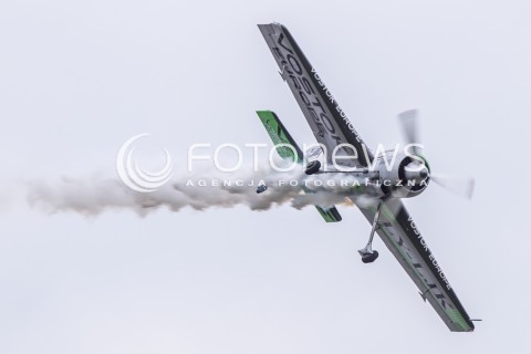  27.06.2015 KRAKOW<br />XI MALOPOLSKI PIKNIK LOTNICZY W KRAKOWIE<br />N/Z SAMOLOT SUKHOI SU-31 , PILOT JURGIS KAIRYS (REJESTRACJA LY-LJK )<br /> 