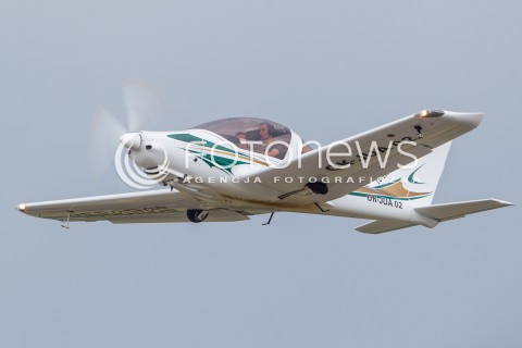  27.06.2015 KRAKOW<br />XI MALOPOLSKI PIKNIK LOTNICZY W KRAKOWIE<br />N/Z SAMOLOT ULTRALEKKI TL-2000 STING RG  (REJESTRACJA: OK-JUA02 )<br /> 