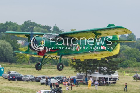  27.06.2015 KRAKOW<br />XI MALOPOLSKI PIKNIK LOTNICZY W KRAKOWIE<br />N/Z SAMOLOT SAMOLOT ANTONOV AN-2 WIEDENCZYK (REJESTRACJA: SP-MLP )<br /> 
