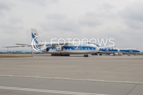  29.06.2015 LOTNISKO JASIONKA <br />
SAMOLOTY TRANSPORTOWE: ANTONOV AN-124 RUSLAN ROSYJSKICH LINII VOLGA DNEPR AIRLINES I 2X BOEING 747 JUMBO JET ROSYJSKICH LINII AIR BRIDGE CARGO NA LOTNISKU RZESZOW - JASIONKA. NIEOFICJALNIE WIADOMO, ZE SAMOLOTEM TRANSPORTOWANE JEST UZBROJENIE DO AFGANISTANU. ODLOTY I ZALADUNEK ODBYWA SIE W NOCY<br />
N/Z SAMOLOTY (REJESTRACJE: VP-BIM , RA-82078 , VP-BJB )<br />
 