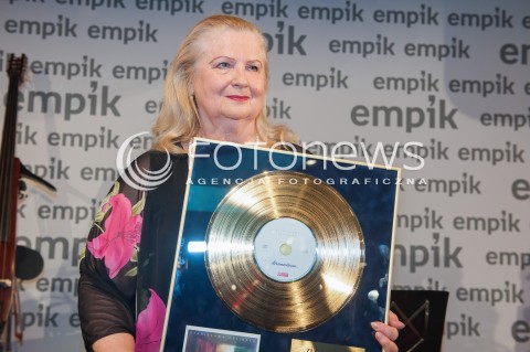  29.06.2015 WARSZAWA<br />SPOTKANIE Z STANISLAWA CELINSKA W EMPIKU<br />N/Z STANISLAWA CELINSKA<br /> 