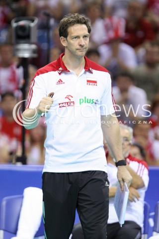  03.07.2015 KRAKOW <br />SIATKOWKA MEZCZYZN LIGA SWIATOWA 2015 <br />FIVB VOLLEYBALL WORLD LEAGUE 2015 <br />MECZ POLSKA - USA ( POLAND - UNITED STATES ) <br />N/Z STEPHANE ANTIGA TRENER ( HEAD COACH ) SYLWETKA <br /> 