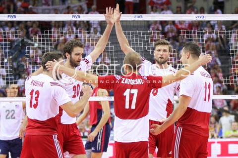  03.07.2015 KRAKOW <br />SIATKOWKA MEZCZYZN LIGA SWIATOWA 2015 <br />FIVB VOLLEYBALL WORLD LEAGUE 2015 <br />MECZ POLSKA - USA ( POLAND - UNITED STATES ) <br />N/Z ANDRZEJ WRONA MATEUSZ MIKA RADOSC EMOCJE <br /> 