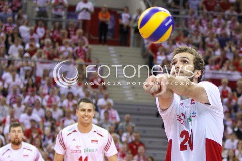  03.07.2015 KRAKOW <br />SIATKOWKA MEZCZYZN LIGA SWIATOWA 2015 <br />FIVB VOLLEYBALL WORLD LEAGUE 2015 <br />MECZ POLSKA - USA ( POLAND - UNITED STATES ) <br />N/Z MATEUSZ MIKA SYLWETKA <br /> 