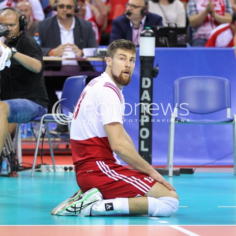  03.07.2015 KRAKOW <br />SIATKOWKA MEZCZYZN LIGA SWIATOWA 2015 <br />FIVB VOLLEYBALL WORLD LEAGUE 2015 <br />MECZ POLSKA - USA ( POLAND - UNITED STATES ) <br />N/Z MICHAL KUBIAK ZLOSC EMOCJE SYLWETKA<br /> 