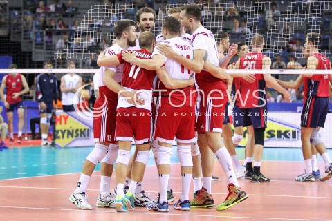  03.07.2015 KRAKOW <br />SIATKOWKA MEZCZYZN LIGA SWIATOWA 2015 <br />FIVB VOLLEYBALL WORLD LEAGUE 2015 <br />MECZ POLSKA - USA ( POLAND - UNITED STATES ) <br />N/Z MATEUSZ MIKA RADOSC EMOCJE ZWYCIESTWO WYGRANA<br /> 