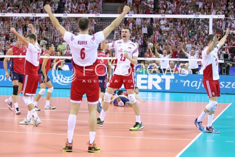  03.07.2015 KRAKOW <br />SIATKOWKA MEZCZYZN LIGA SWIATOWA 2015 <br />FIVB VOLLEYBALL WORLD LEAGUE 2015 <br />MECZ POLSKA - USA ( POLAND - UNITED STATES ) <br />N/Z MATEUSZ BIENIEK BARTOSZ KUREK RADOSC EMOCJE <br /> 