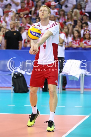  03.07.2015 KRAKOW <br />
SIATKOWKA MEZCZYZN LIGA SWIATOWA 2015 <br />
FIVB VOLLEYBALL WORLD LEAGUE 2015 <br />
MECZ POLSKA - USA ( POLAND - UNITED STATES ) <br />
N/Z JAKUB JAROSZ SYLWETKA <br />
 