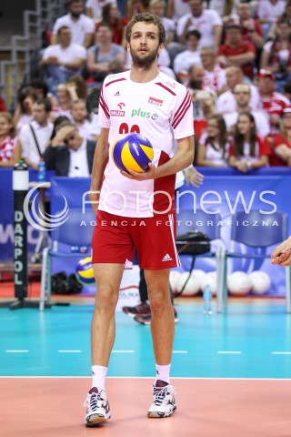  03.07.2015 KRAKOW <br />
SIATKOWKA MEZCZYZN LIGA SWIATOWA 2015 <br />
FIVB VOLLEYBALL WORLD LEAGUE 2015 <br />
MECZ POLSKA - USA ( POLAND - UNITED STATES ) <br />
N/Z MATEUSZ MIKA SYLWETKA <br />
 