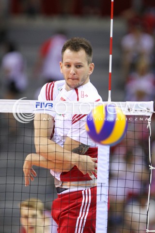  03.07.2015 KRAKOW <br />
SIATKOWKA MEZCZYZN LIGA SWIATOWA 2015 <br />
FIVB VOLLEYBALL WORLD LEAGUE 2015 <br />
MECZ POLSKA - USA ( POLAND - UNITED STATES ) <br />
N/Z BARTOSZ KUREK SYLWETKA ATAK<br />
 