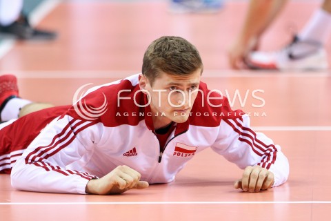  04.07.2015 KRAKOW <br />SIATKOWKA MEZCZYZN LIGA SWIATOWA 2015 <br />FIVB VOLLEYBALL WORLD LEAGUE 2015 <br />MECZ POLSKA - USA ( POLAND - UNITED STATES ) <br />N/Z PIOTR NOWAKOWSKI SYLWETKA <br /> 