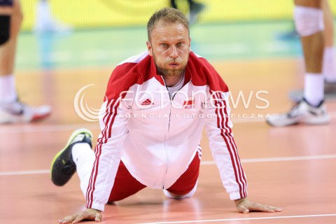  04.07.2015 KRAKOW <br />SIATKOWKA MEZCZYZN LIGA SWIATOWA 2015 <br />FIVB VOLLEYBALL WORLD LEAGUE 2015 <br />MECZ POLSKA - USA ( POLAND - UNITED STATES ) <br />N/Z PIOTR GACEK SYLWETKA <br /> 