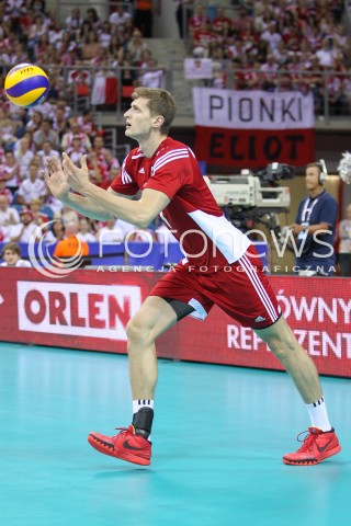  04.07.2015 KRAKOW <br />SIATKOWKA MEZCZYZN LIGA SWIATOWA 2015 <br />FIVB VOLLEYBALL WORLD LEAGUE 2015 <br />MECZ POLSKA - USA ( POLAND - UNITED STATES ) <br />N/Z PIOTR NOWAKOWSKI SYLWETKA <br /> 