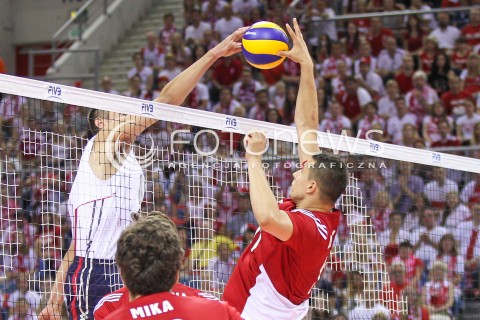  04.07.2015 KRAKOW <br />SIATKOWKA MEZCZYZN LIGA SWIATOWA 2015 <br />FIVB VOLLEYBALL WORLD LEAGUE 2015 <br />MECZ POLSKA - USA ( POLAND - UNITED STATES ) <br />N/Z FABIAN DRZYZGA <br /> 