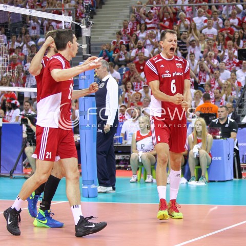  04.07.2015 KRAKOW <br />SIATKOWKA MEZCZYZN LIGA SWIATOWA 2015 <br />FIVB VOLLEYBALL WORLD LEAGUE 2015 <br />MECZ POLSKA - USA ( POLAND - UNITED STATES ) <br />N/Z BARTOSZ KUREK RADOSC EMOCJE SYLWETKA <br /> 