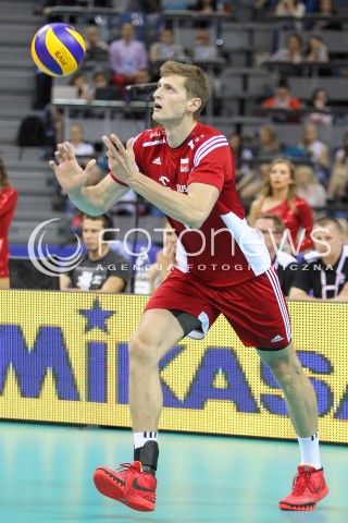  04.07.2015 KRAKOW <br />SIATKOWKA MEZCZYZN LIGA SWIATOWA 2015 <br />FIVB VOLLEYBALL WORLD LEAGUE 2015 <br />MECZ POLSKA - USA ( POLAND - UNITED STATES ) <br />N/Z PIOTR NOWAKOWSKI SYLWETKA <br /> 