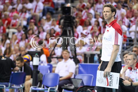  04.07.2015 KRAKOW <br />SIATKOWKA MEZCZYZN LIGA SWIATOWA 2015 <br />FIVB VOLLEYBALL WORLD LEAGUE 2015 <br />MECZ POLSKA - USA ( POLAND - UNITED STATES ) <br />N/Z STEPHANE ANTIGA TRENER ( HEAD COACH ) SYLWETKA <br /> 