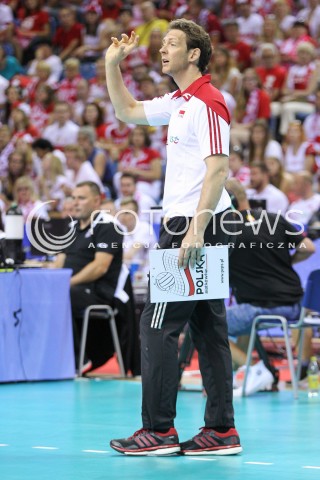  04.07.2015 KRAKOW <br />SIATKOWKA MEZCZYZN LIGA SWIATOWA 2015 <br />FIVB VOLLEYBALL WORLD LEAGUE 2015 <br />MECZ POLSKA - USA ( POLAND - UNITED STATES ) <br />N/Z STEPHANE ANTIGA TRENER ( HEAD COACH ) SYLWETKA <br /> 