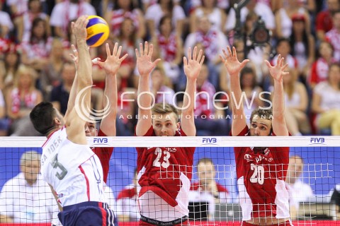  04.07.2015 KRAKOW <br />SIATKOWKA MEZCZYZN LIGA SWIATOWA 2015 <br />FIVB VOLLEYBALL WORLD LEAGUE 2015 <br />MECZ POLSKA - USA ( POLAND - UNITED STATES ) <br />N/Z DAWID KONARSKI MATEUSZ BIENIEK MATEUSZ MIKA BLOK<br /> 