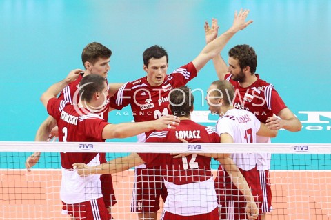  04.07.2015 KRAKOW <br />SIATKOWKA MEZCZYZN LIGA SWIATOWA 2015 <br />FIVB VOLLEYBALL WORLD LEAGUE 2015 <br />MECZ POLSKA - USA ( POLAND - UNITED STATES ) <br />N/Z RAFAL BUSZEK PIOTR NOWAKOWSKI MATEUSZ MIKA RADOSC EMOCJE <br /> 