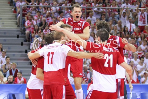  04.07.2015 KRAKOW <br />SIATKOWKA MEZCZYZN LIGA SWIATOWA 2015 <br />FIVB VOLLEYBALL WORLD LEAGUE 2015 <br />MECZ POLSKA - USA ( POLAND - UNITED STATES ) <br />N/Z BARTOSZ KUREK RADOSC EMOCJE <br /> 