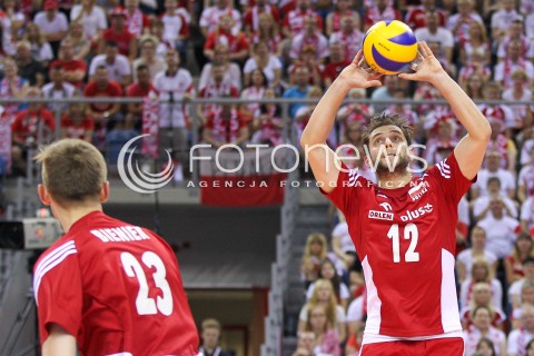  04.07.2015 KRAKOW <br />SIATKOWKA MEZCZYZN LIGA SWIATOWA 2015 <br />FIVB VOLLEYBALL WORLD LEAGUE 2015 <br />MECZ POLSKA - USA ( POLAND - UNITED STATES ) <br />N/Z GRZEGORZ LOMACZ SYLWETKA <br /> 