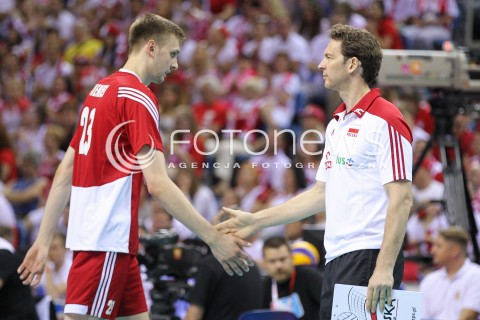  04.07.2015 KRAKOW <br />SIATKOWKA MEZCZYZN LIGA SWIATOWA 2015 <br />FIVB VOLLEYBALL WORLD LEAGUE 2015 <br />MECZ POLSKA - USA ( POLAND - UNITED STATES ) <br />N/Z STEPHANE ANTIGA TRENER ( HEAD COACH ) MATEUSZ BIENIEK <br /> 