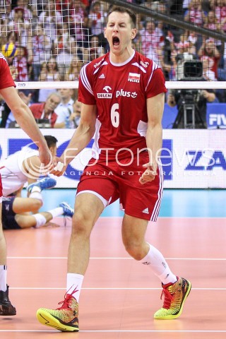  04.07.2015 KRAKOW <br />SIATKOWKA MEZCZYZN LIGA SWIATOWA 2015 <br />FIVB VOLLEYBALL WORLD LEAGUE 2015 <br />MECZ POLSKA - USA ( POLAND - UNITED STATES ) <br />N/Z BARTOSZ KUREK RADOSC EMOCJE SYLWETKA <br /> 