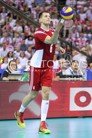  04.07.2015 KRAKOW <br />SIATKOWKA MEZCZYZN LIGA SWIATOWA 2015 <br />FIVB VOLLEYBALL WORLD LEAGUE 2015 <br />MECZ POLSKA - USA ( POLAND - UNITED STATES ) <br />N/Z BARTOSZ KUREK SYLWETKA <br /> 