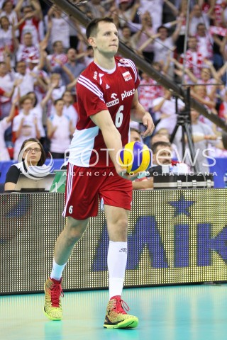  04.07.2015 KRAKOW <br />SIATKOWKA MEZCZYZN LIGA SWIATOWA 2015 <br />FIVB VOLLEYBALL WORLD LEAGUE 2015 <br />MECZ POLSKA - USA ( POLAND - UNITED STATES ) <br />N/Z BARTOSZ KUREK SYLWETKA <br /> 